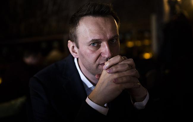 Российского оппозиционера Навального задержали в подъезде его дома в Москве