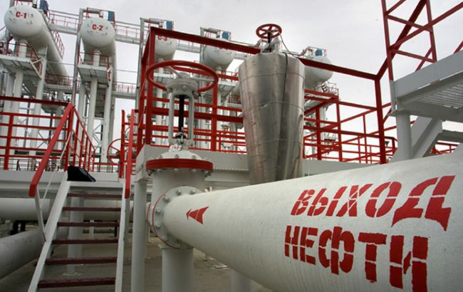 НКРЭКУ установила тарифы на транспортировку нефти "Укртранснафтой"