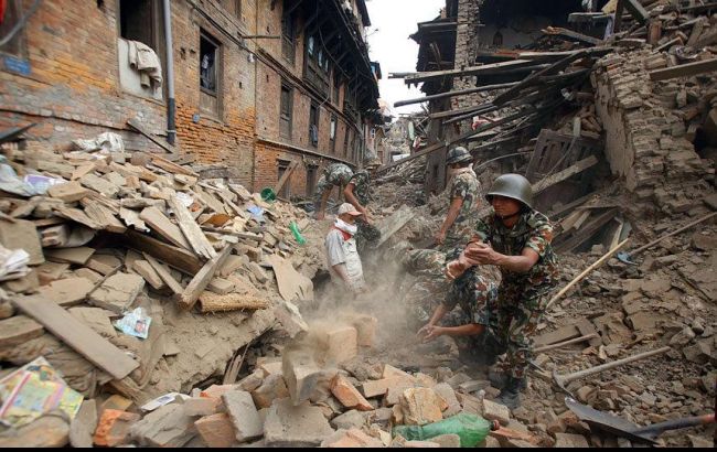 Число жертв землетрясения в Непале превысило 6 тыс. человек