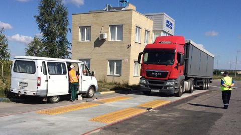 В Укртрансбезопасности назвали убытки от перегруженных фур