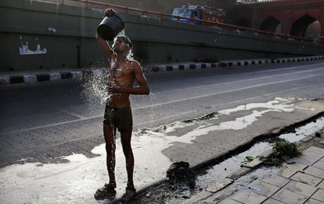 Число жертв аномальной жары в Индии достигло 500 человек