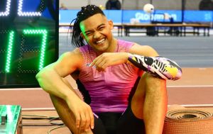 Выкинул Бубку из элиты: греческий атлет переписал историю прыжков с шестом (видео)