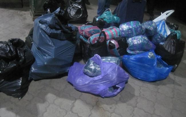 Проводница пыталась вывезти в Москву 3 мешка с авиационными датчиками