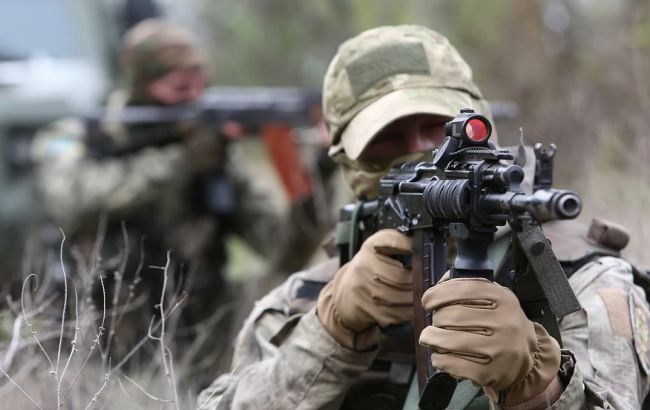 Боевики в зоне АТО обстреляли блокпосты пограничников, ранен боец ВСУ, - ГПСУ