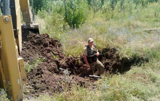 У Луганській області на глибині 1,5 м виявили трубопровід із Росії