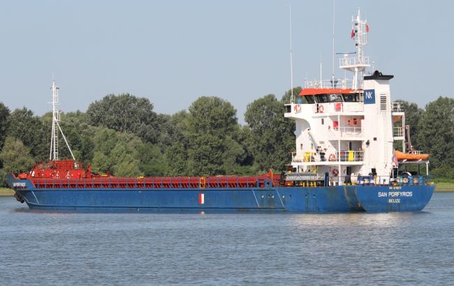 Пограничники задержали иностранный корабль, который заходил в крымские порты