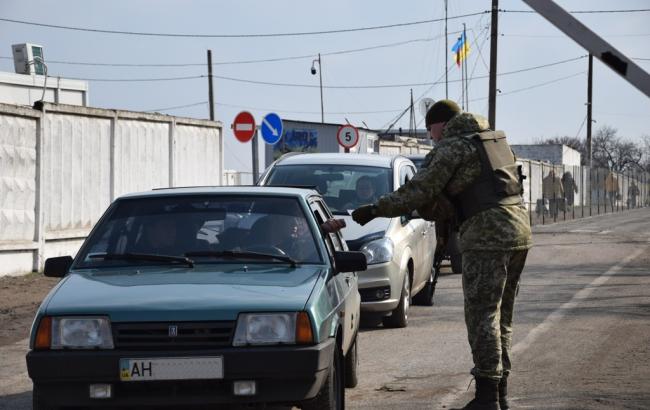 КПВВ на Донбассе за сутки пересекли почти 47 тыс. человек