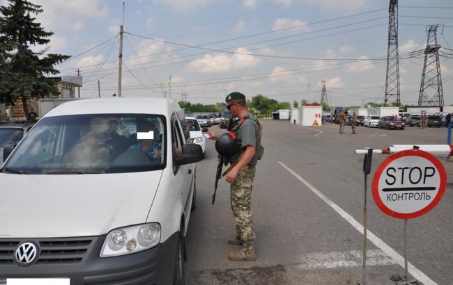 КПВВ на Донбассе за сутки пересекли почти 36 тыс. человек