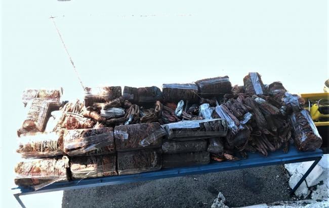 Гражданин Молдовы пытался незаконно ввезти в Украину свыше 300 кг меди