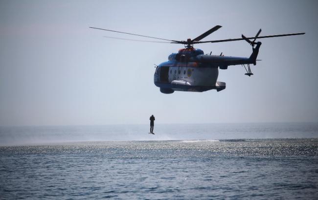 Військові навчання "Сі Бриз 2018": прикордонники відпрацювали стрибки у воду без парашуту