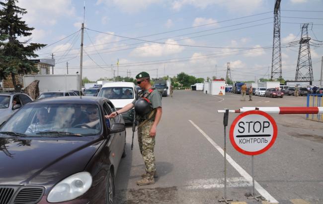 Пункти пропуску на Донбасі за добу перетнули понад 40 тис. осіб