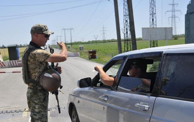 Пункты пропуска на Донбассе за сутки пересекли более 48 тыс. человек