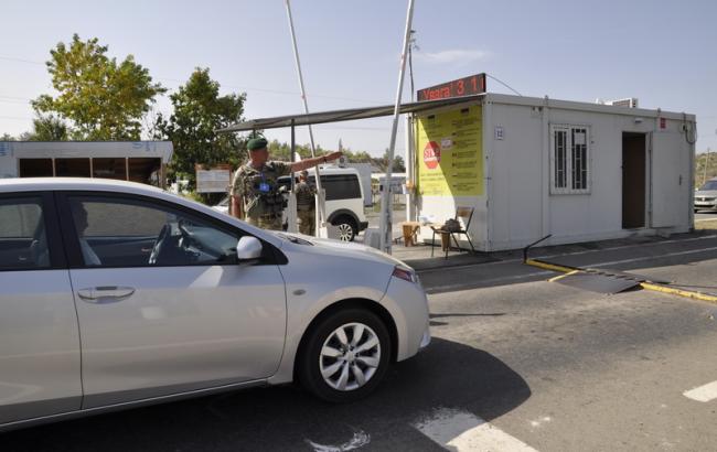 Пункты пропуска на Донбассе за сутки пересекли почти 35 тыс. человек