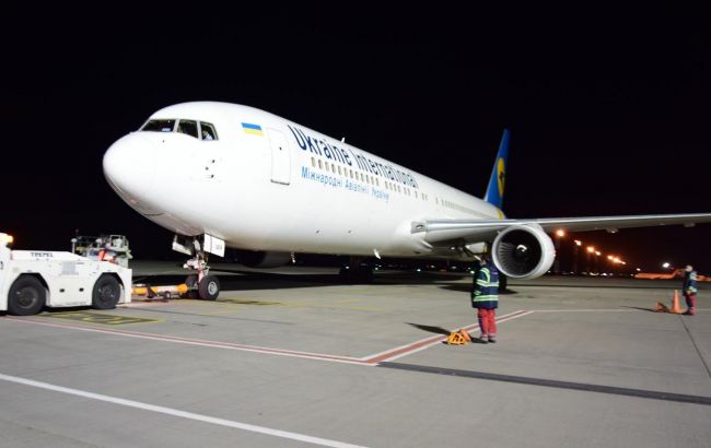 Україна планує останній евакуаційний рейс з Китаю