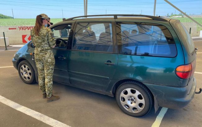 Пограничники уточнили ситуацию на КПВВ: боевики никого не пропускали