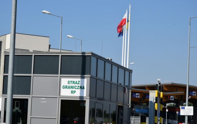 В Польше вступили в силу новые правила въезда для украинцев