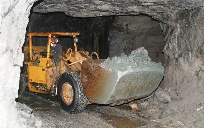В Кировоградской области на шахте от удара ковша погиб человек