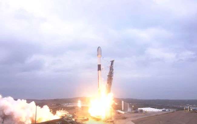 SpaceX відправила на орбіту військові супутники для попередження про ракетні атаки