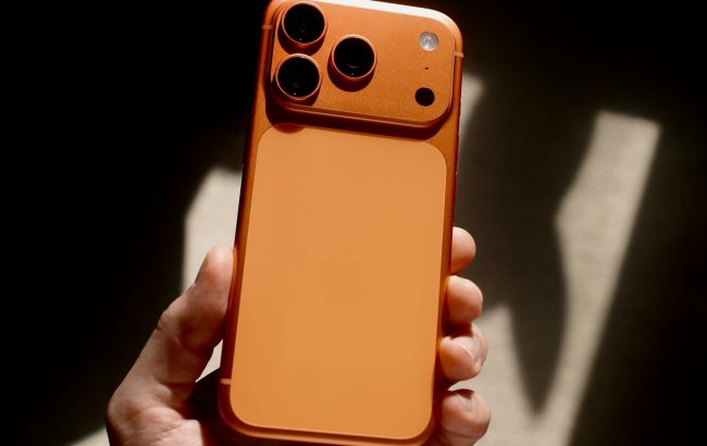 iPhone 17 Pro Max стане останнім "великим" смартфоном Apple: названо причину