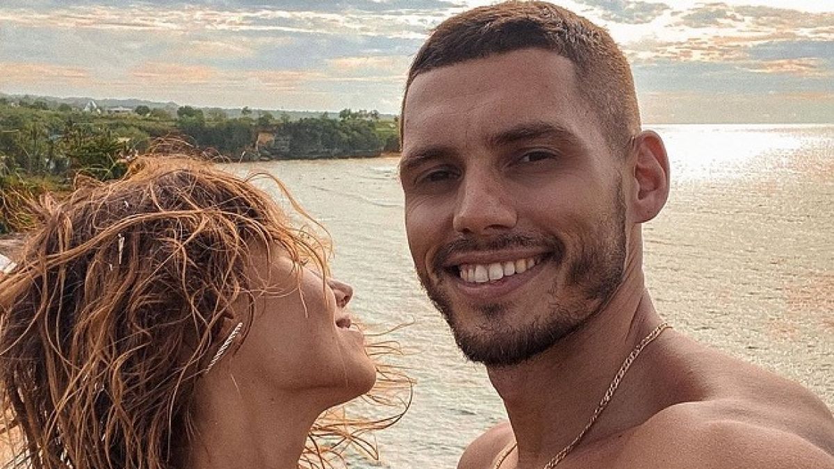 Наконец-то: Холостяк 9 сделал предложение избраннице (видео)