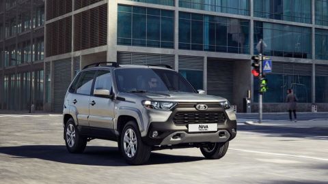 В Україні почали продавати російський позашляховик Lada Niva Travel