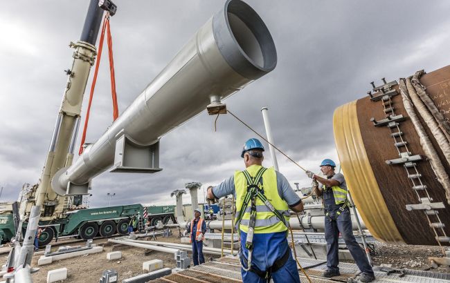 "Газпром" розпочне постачання газу через "Північний потік-2" вже з 1 жовтня, - Bloomberg