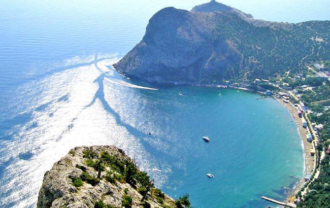 В Крыму из-за "аномальной жары" отключают электричество