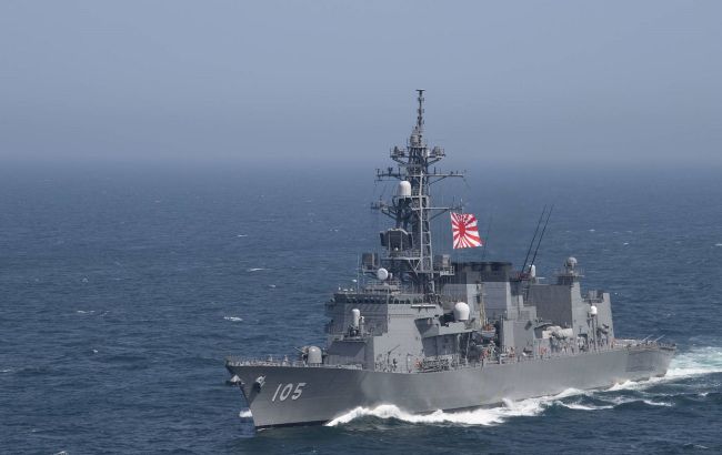 Японський есмінець сів на мілину. Зафіксовано витік нафти