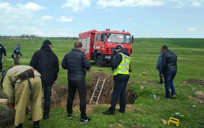 Могли рятувати одного: з'явилося припущення загибелі чотирьох людей у колодязі під Одесою