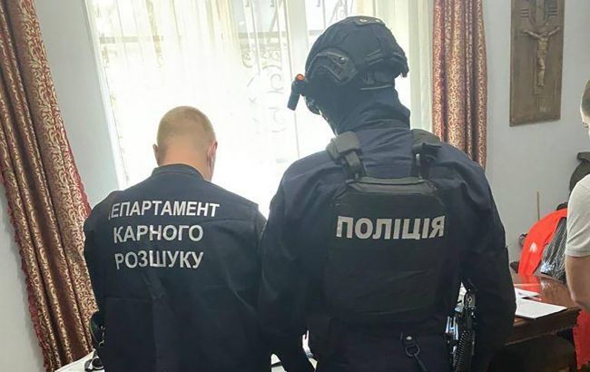 Завладели недвижимостью на 72 млн гривен: в Киеве разоблачили преступную группу