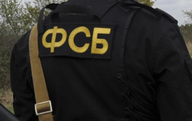 В Крыму силовики обыскали и задержали восемь крымскотатарских активистов