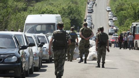 Бойовики завтра відновлять пропуск в районі КПВВ "Новотроїцьке"