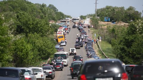 Україна поки не закриває інші КПВВ на Донбасі