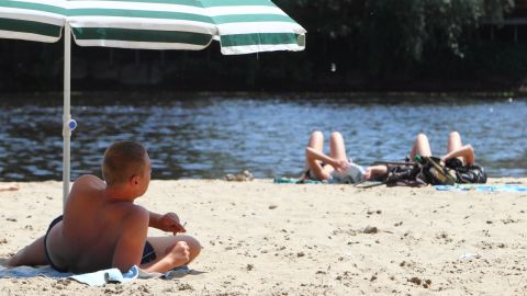 Дощі почнуть відходити: в які області повернеться спека