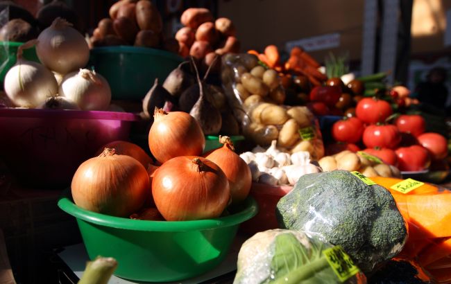 В Україні падає ціна на овоч, який купують усі