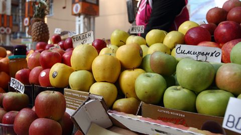 Инфляция в феврале замедлилась вдвое