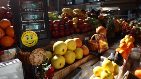 Цены снижаются: в Украине началась летняя дефляция