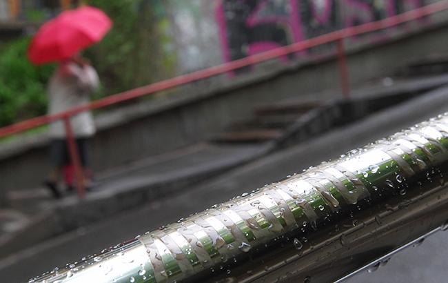 Погода на сегодня: на западе и севере Украины дожди, температура до +32