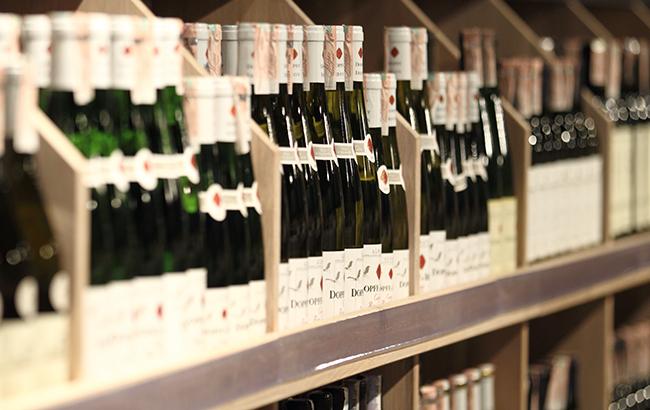 "Боги маркетинга": в Киеве продают товары со странными "скидками" (фото)