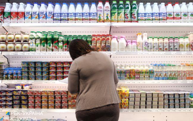 Ціни на молоко б'ють рекорди. Чому це відбувається і чого чекати далі