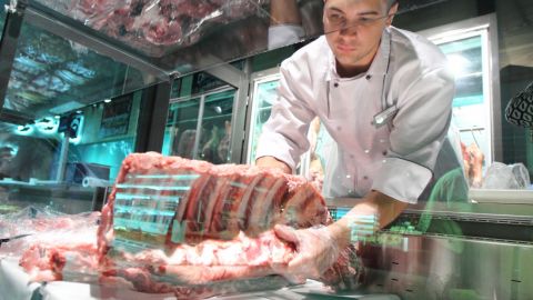 В Украине взлетели цены на мясо: что подорожало больше всего