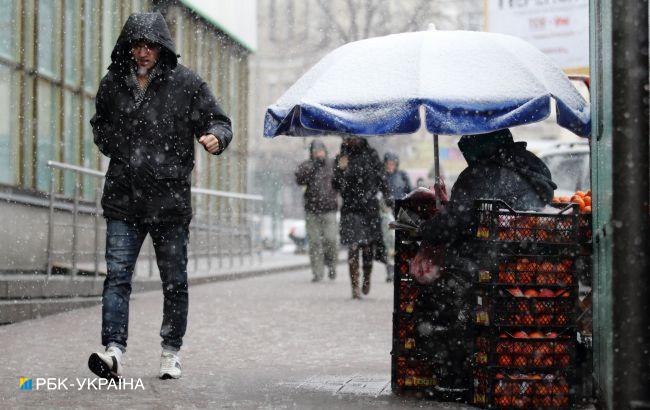 Дощ і мокрий сніг накриють більшу частину України: прогноз погоди на завтра