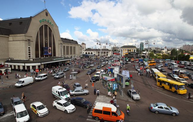 У Києві "замінували" Центральний залізничний вокзал