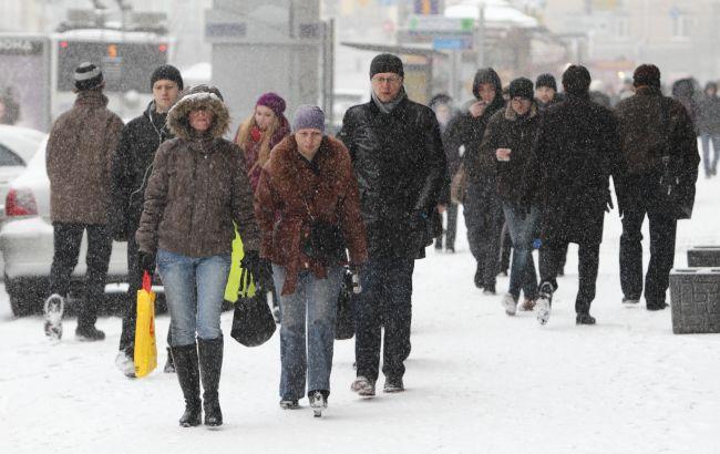 У Києві стався сніговий колапс: місто паралізоване (відео)