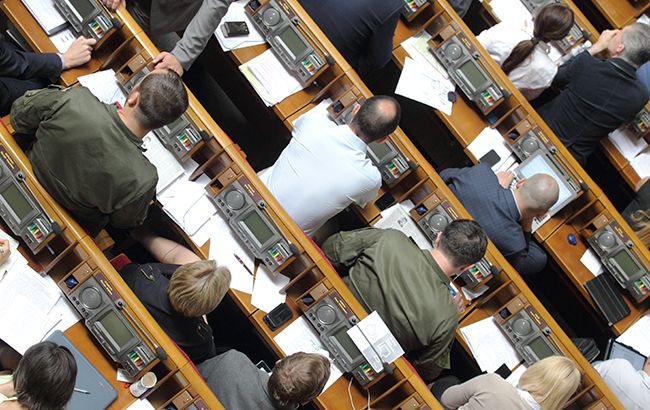 Рада прийняла за основу проект щодо участі місцевих організацій партії у місцевих виборах