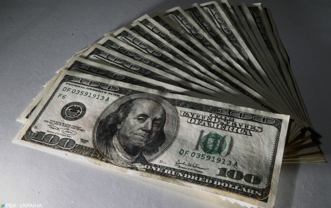 НБУ підвищив офіційний курс долара до максимуму з початку року