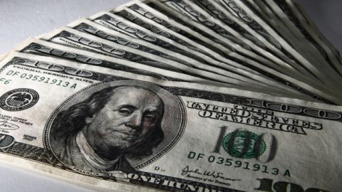 Экстрасенс предсказал значительный рост доллара: по чем будем покупать валюту