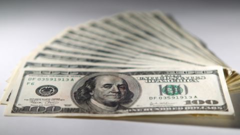 НБУ снизил официальный курс доллара