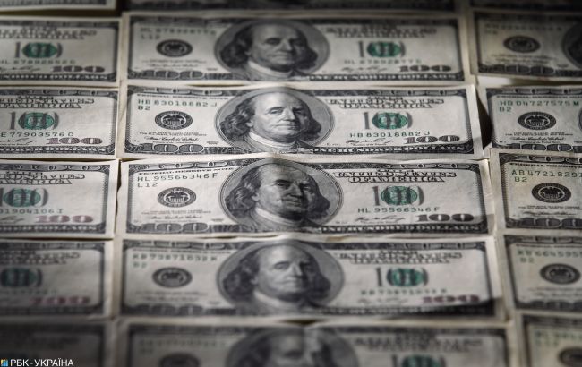 Міжбанк закрився різким зростанням курсу долара