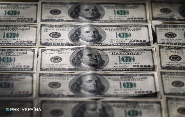 Курс доллара на межбанке снова поднялся выше 27 гривен